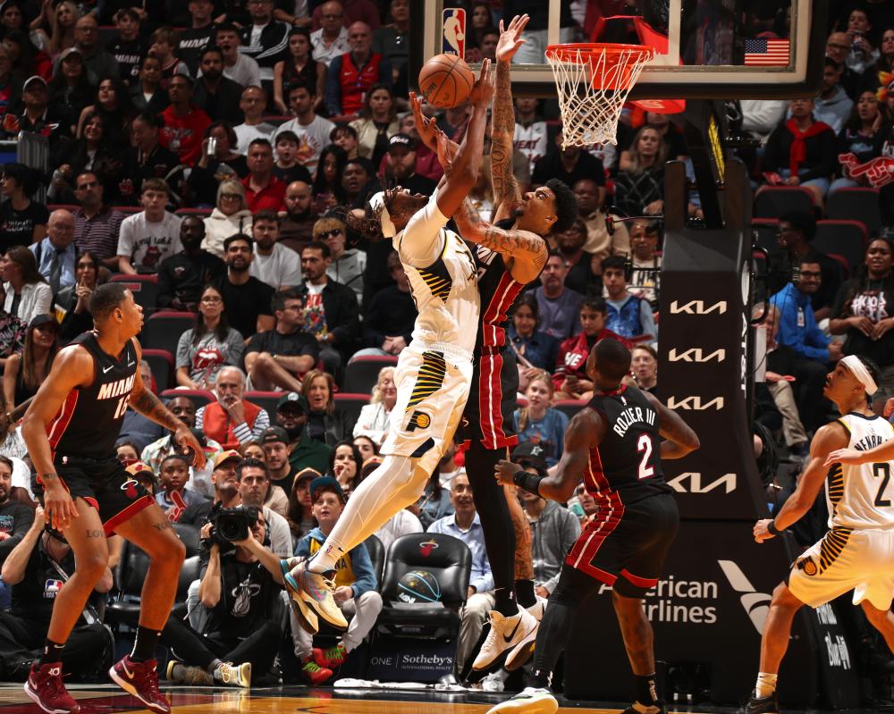 举动不仅被 举动不仅被