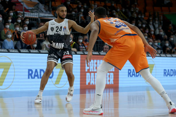 而在刚刚过 而在刚刚过