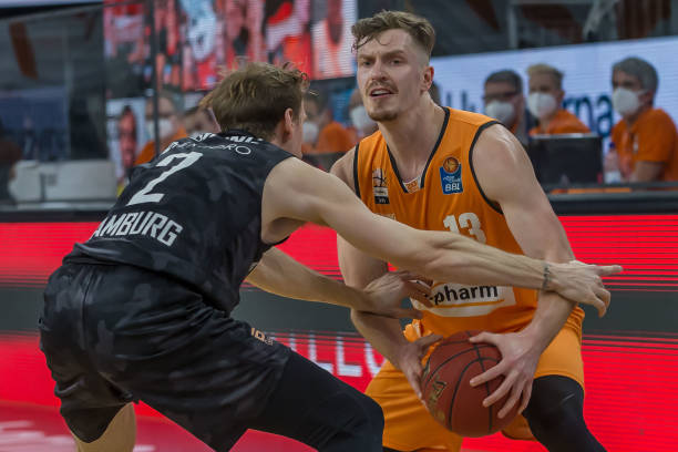 当前国内女 当前国内女